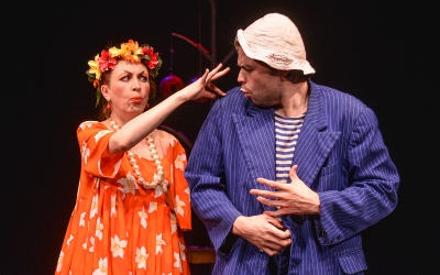 Елена Левандовская в роли Клавдии Петровны (спектакль «Дворюги»)